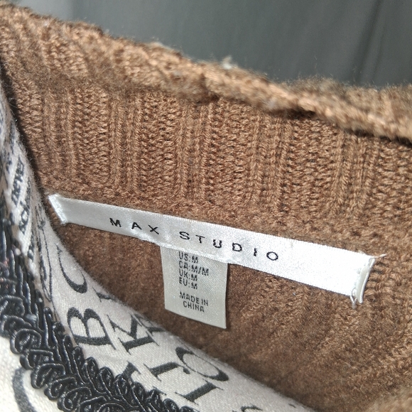 Max Studio Medium Womens Sweater - Picture 3 of 4